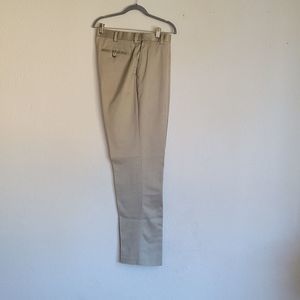 ROUNDTREE pants size 36x32 color khaki